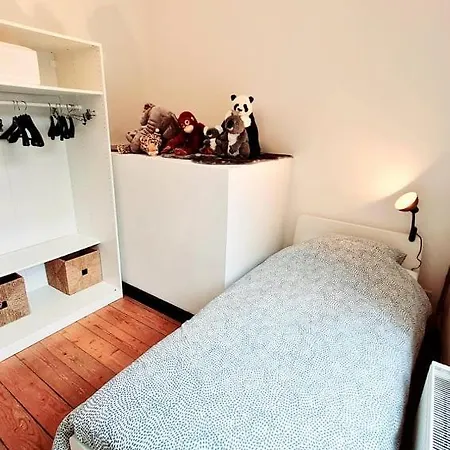 Jolie Maison Vue Meuse Au Centre De Vise アパート *